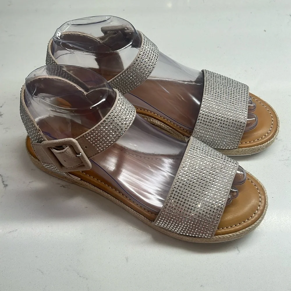 GB Kaygan2 Rhinestone Embellished Espadrille Sandals (Youth) Size 5M Soft Bisque